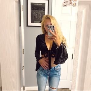 Style Rack black velvet tie top